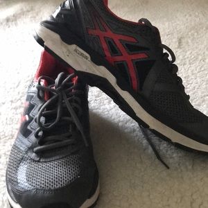 Asics sneakers size 9 euro 42.5